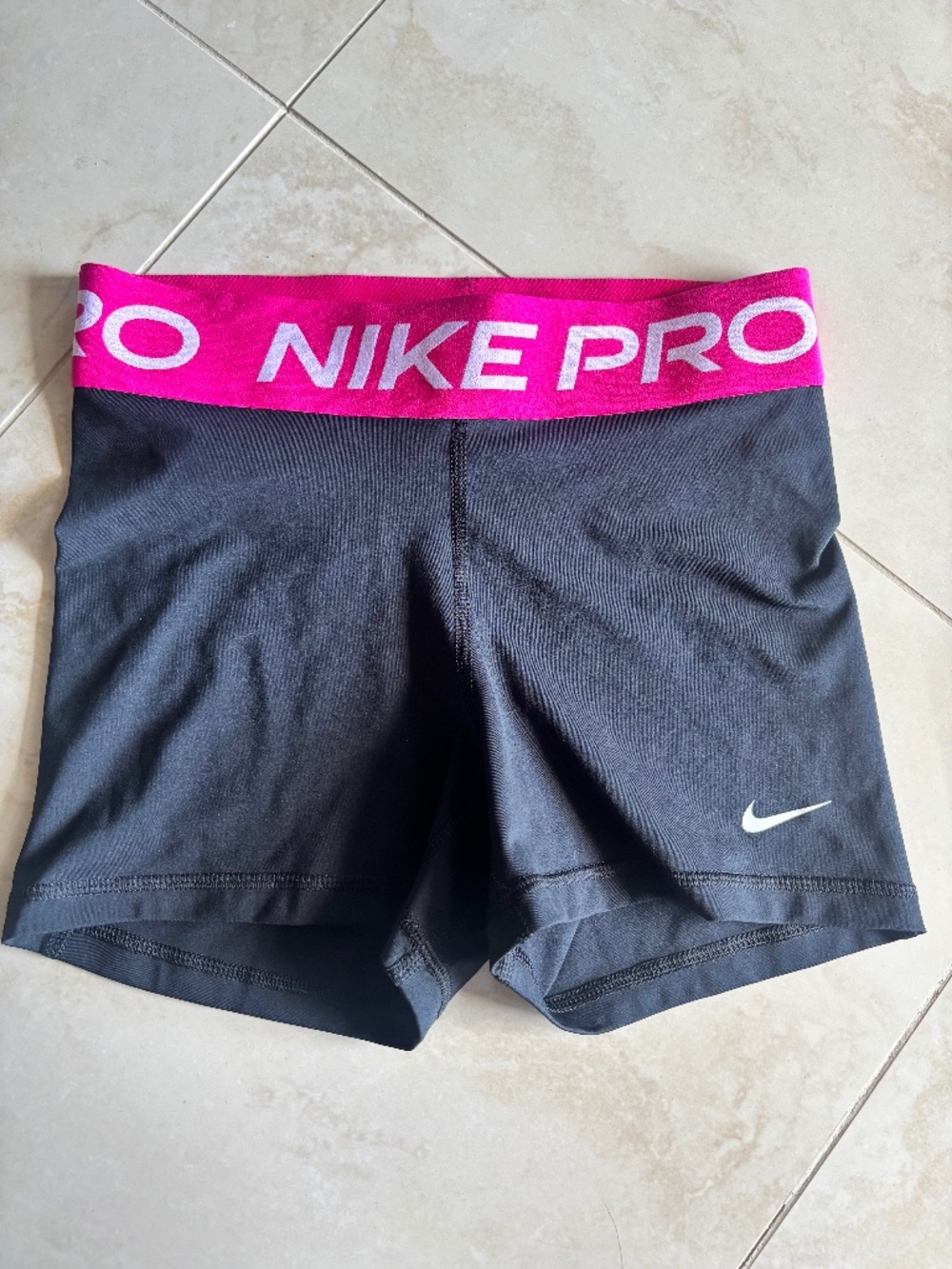 Nike Pro Woman's Black Runner Gym Shorts with Pink Band Size Small